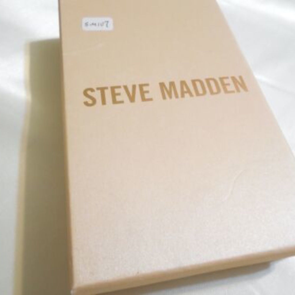 Steve Madden Silver-Tone Hoop Earrings With Interchangeable Charm Gift Set - Picture 3 of 4
